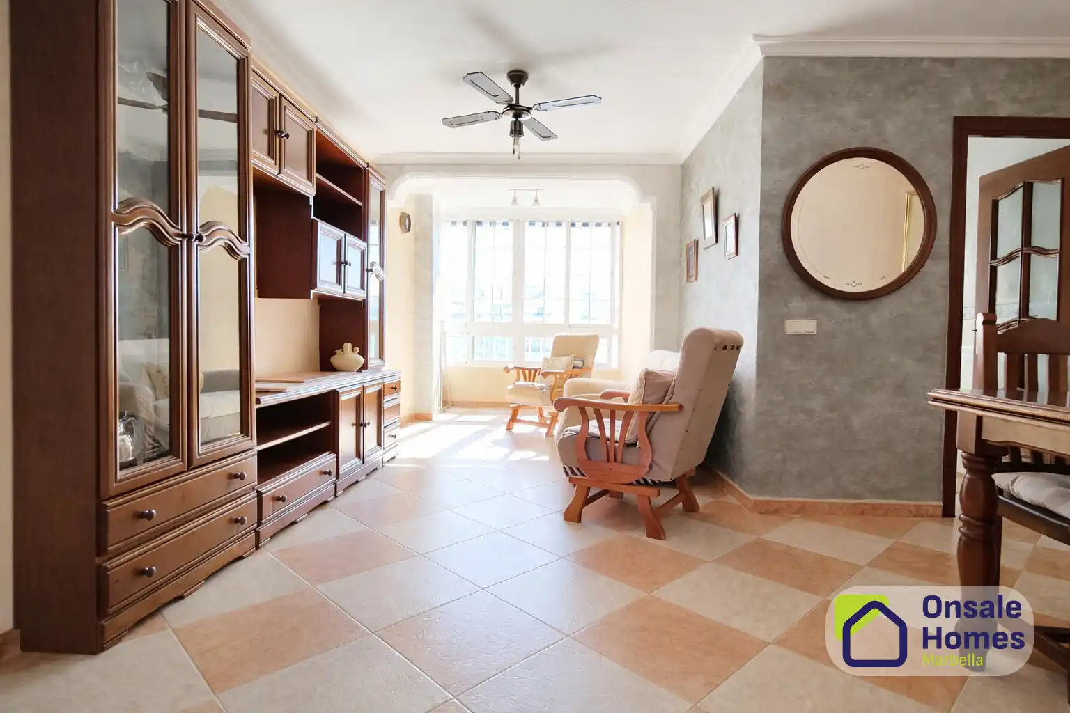 Living room of Flat for sale in Marbella  with Heating, Terrace and Washing machine