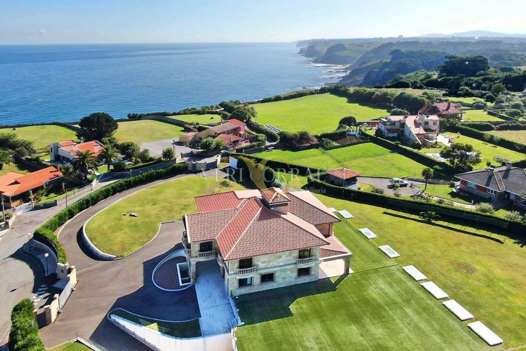 Casa o chalet en venta en Gijón  con Calefacción, Jardín privado y Terraza