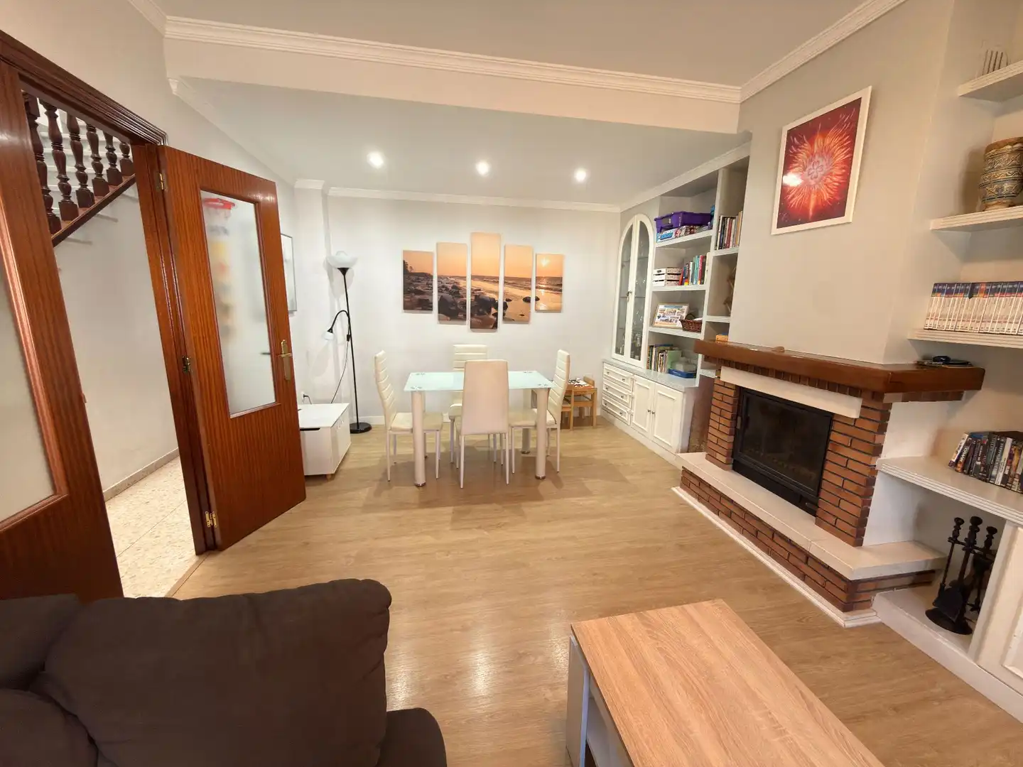 Sala d'estar de Casa adosada en venda en Rincón de la Victoria amb Aire condicionat, Jardí privat i Traster