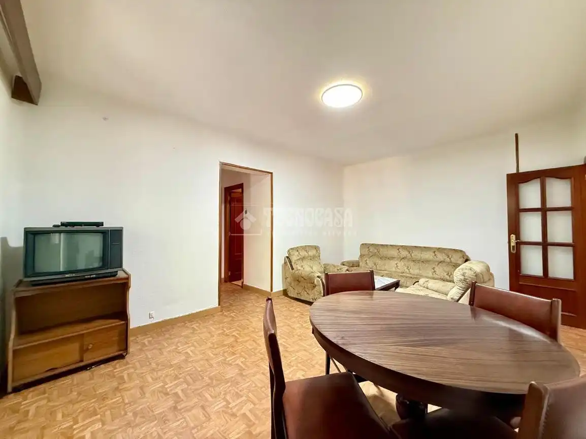 Wohnzimmer von Wohnung zum Verkauf in Madrid mit Balkon