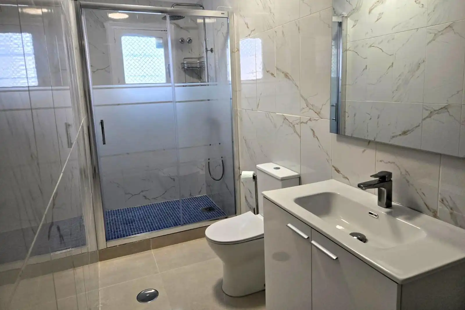 Baño de Casa o chalet en venta en Torrevieja con Jardín privado y Terraza