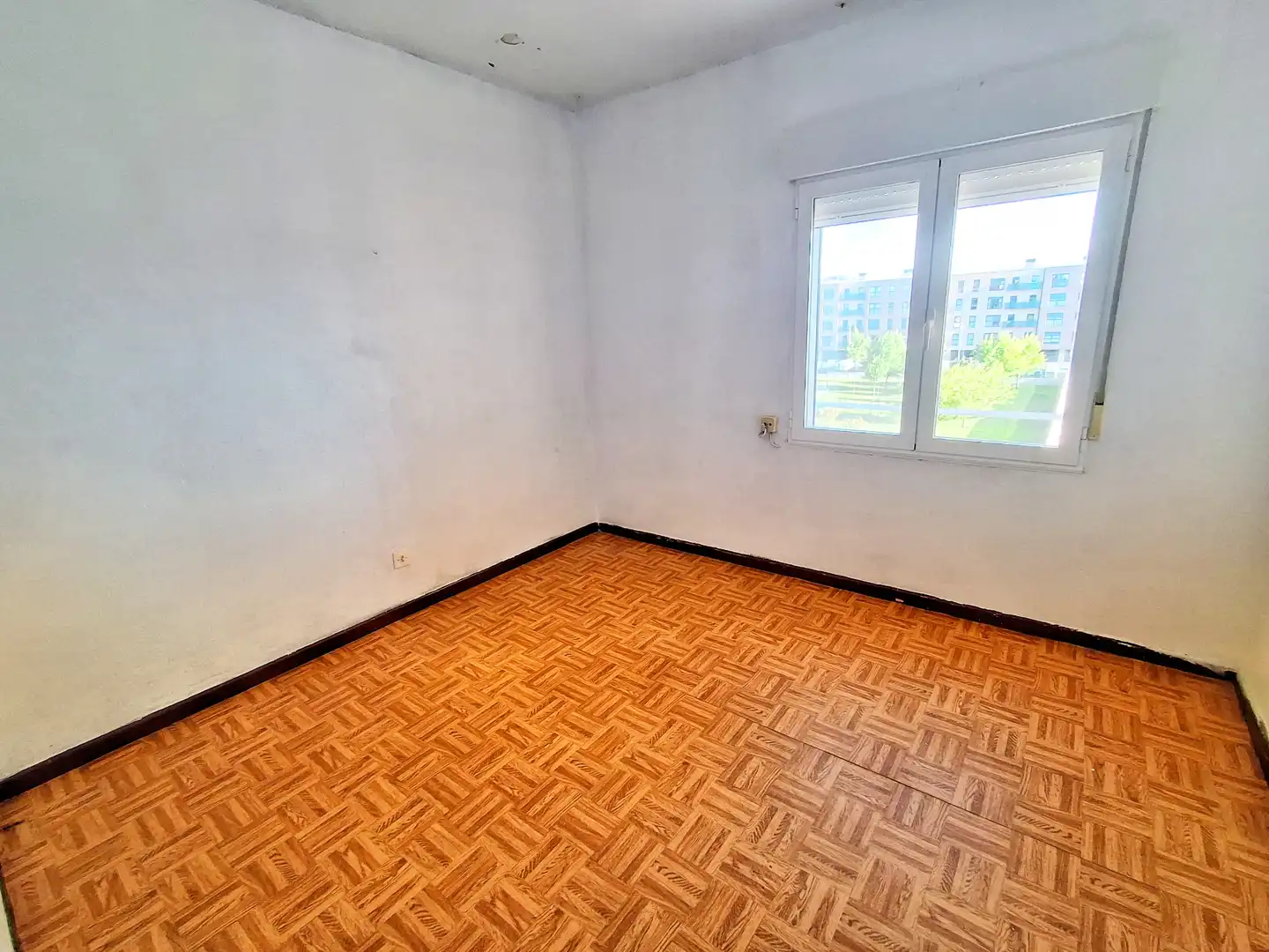 Habitación de Piso en venta en Aranda de Duero con Calefacción, Trastero y Horno