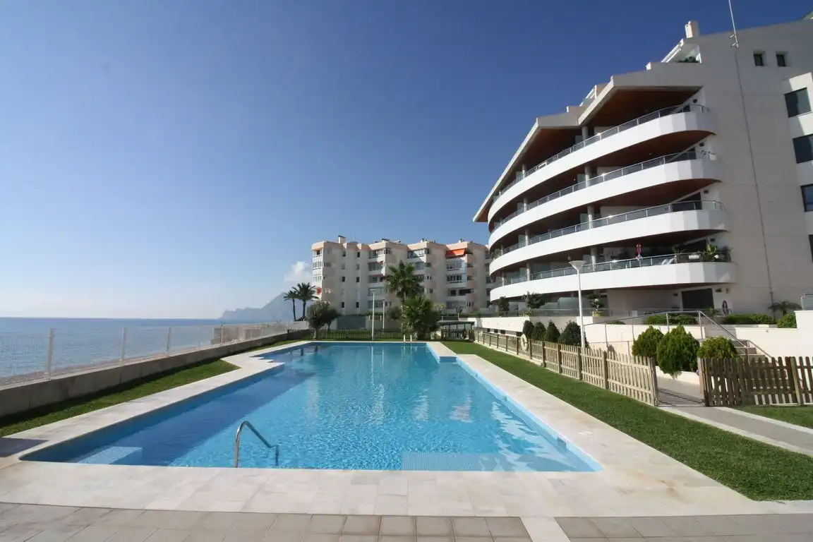 Piscina de Piso de alquiler en Altea con Aire acondicionado, Calefacción y Piscina comunitaria