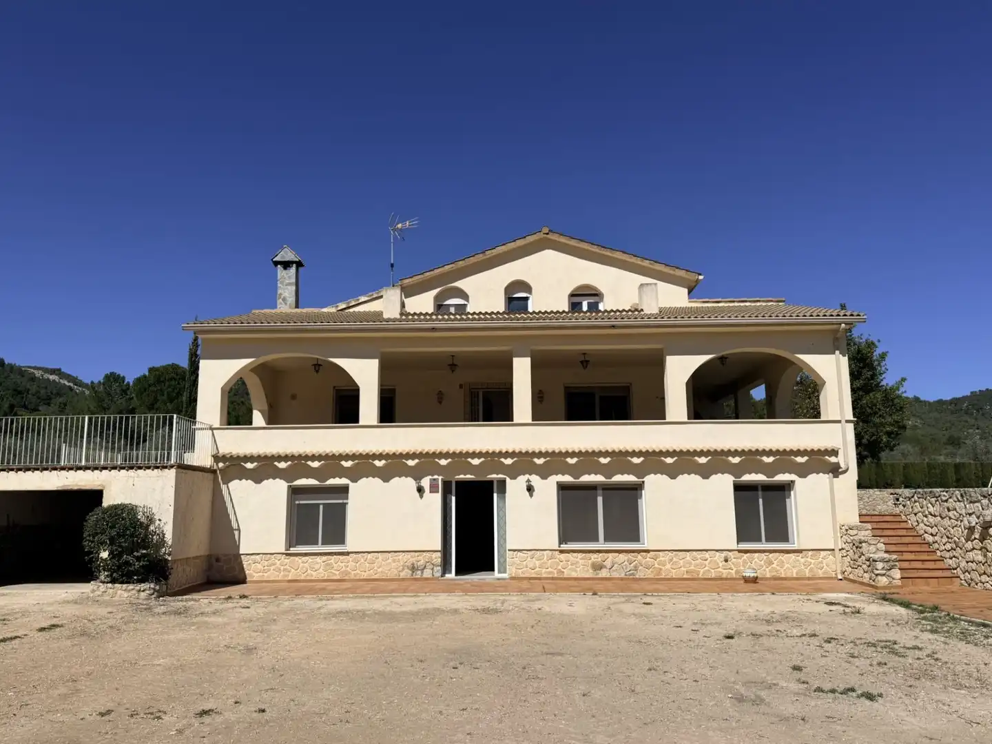 Exterior view of Houses for sale in Alcoy / Alcoi  with Air Conditioner, Private garden and Terrace