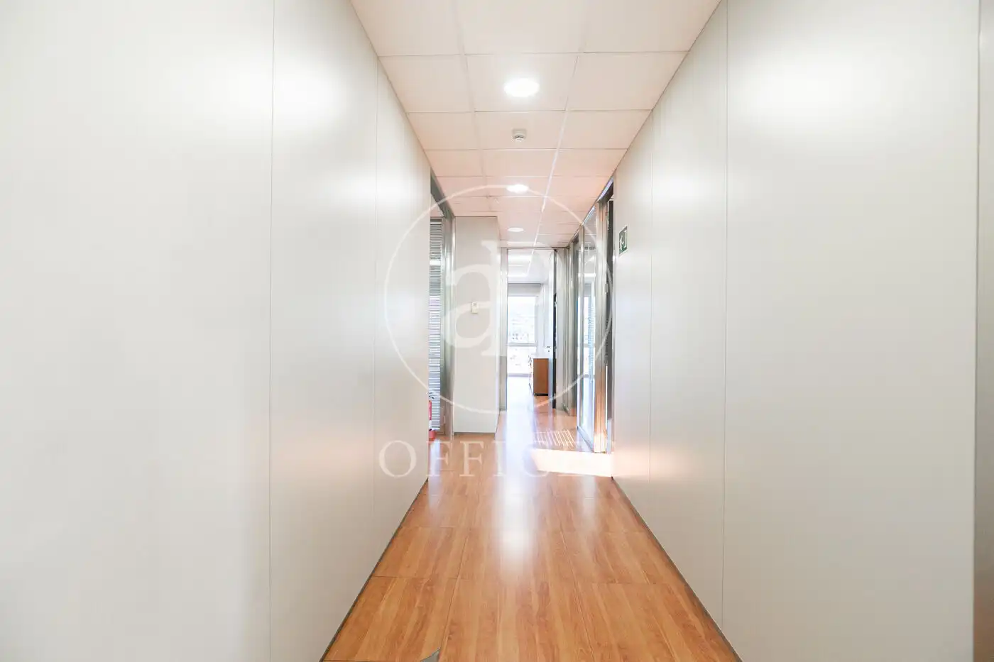 Office space with lift to rent in Carrer del Plom, imagen 44