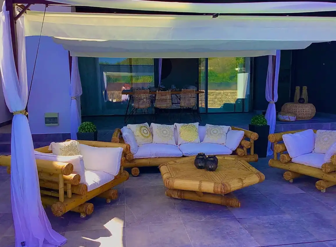 Terrasse von Wohnungen zur Miete in Santa Eulària des Riu mit Klimaanlage, Heizung und Terrasse