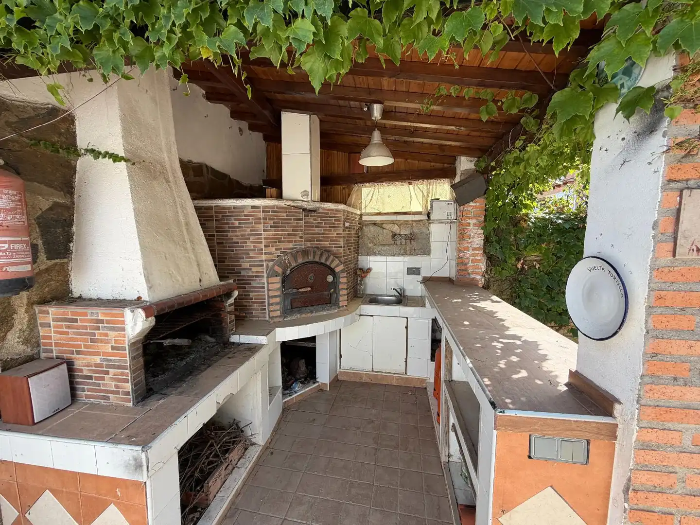 Kitchen of Detached homes for sale in Las Ventas de Retamosa  with Air Conditioner, Heating and Private garden