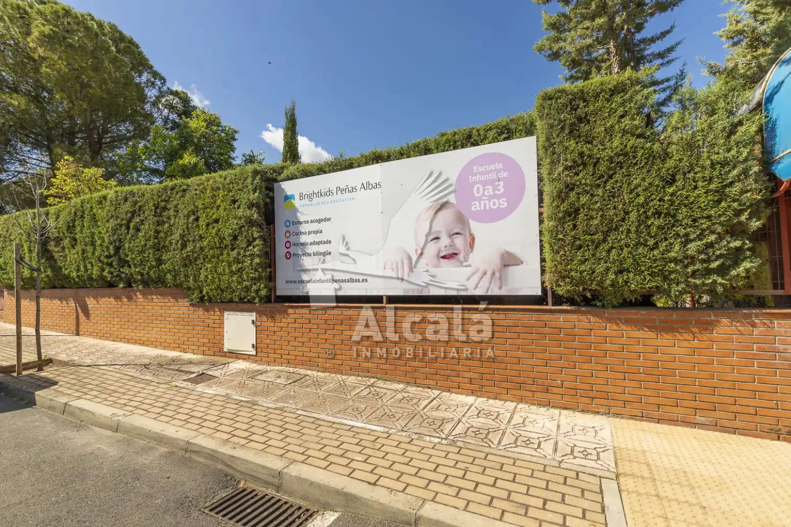 Vista exterior de Casa adosada en venta en Villalbilla con Aire acondicionado, Calefacción y Parquet