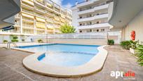 Piscina de Apartament en venda en Salou amb Aire condicionat, Terrassa i Balcó