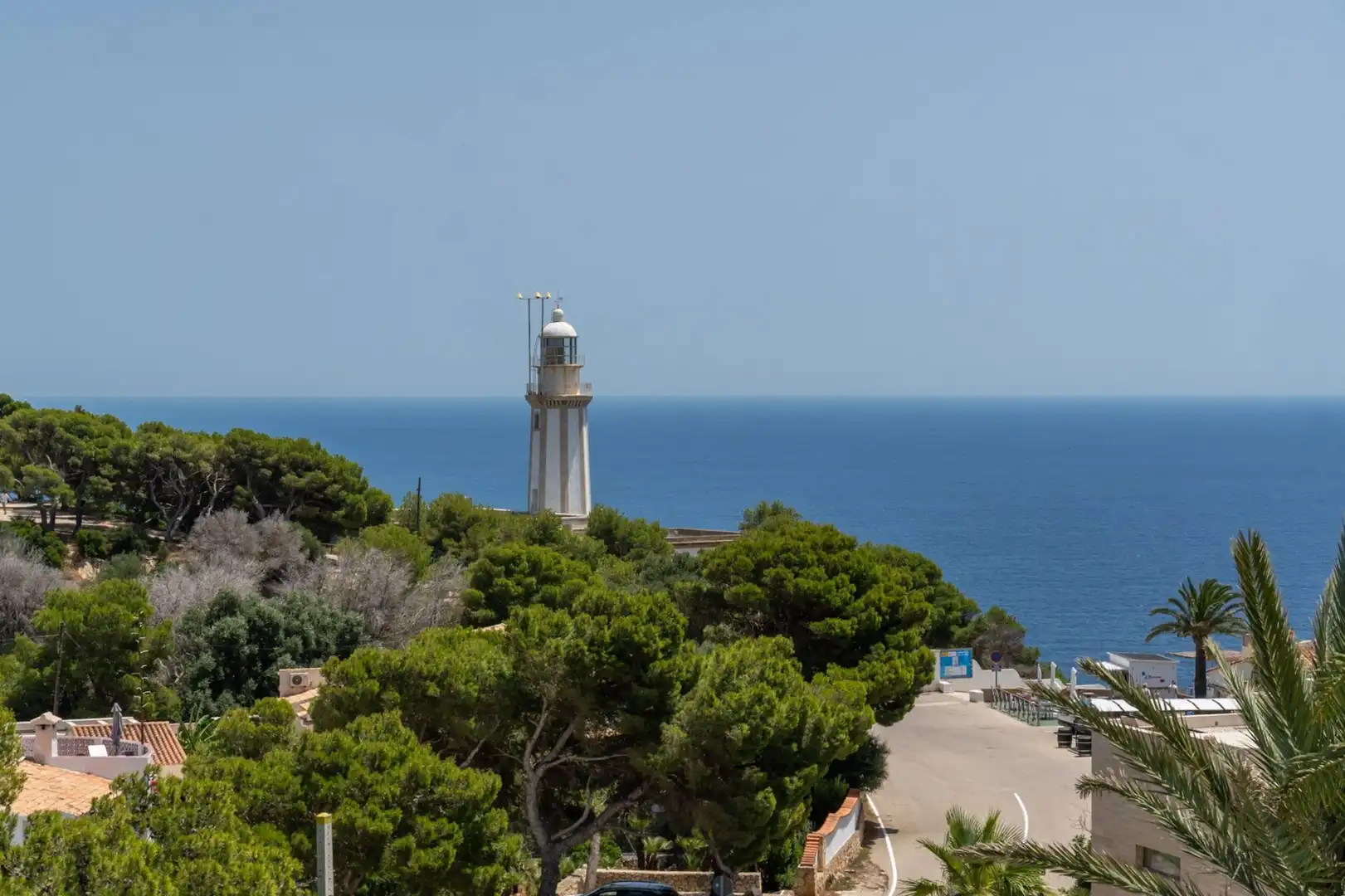Vista exterior de Casa o xalet en venda en Jávea / Xàbia amb Aire condicionat, Calefacció i Jardí privat