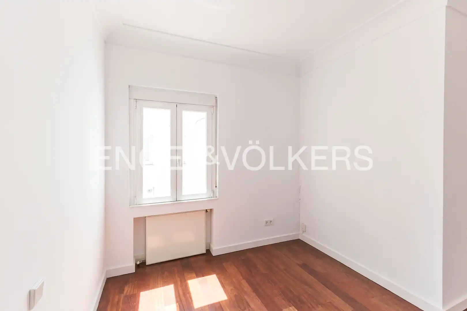 Dormitori de Àtic de lloguer en Madrid amb Aire condicionat, Calefacció i Parquet