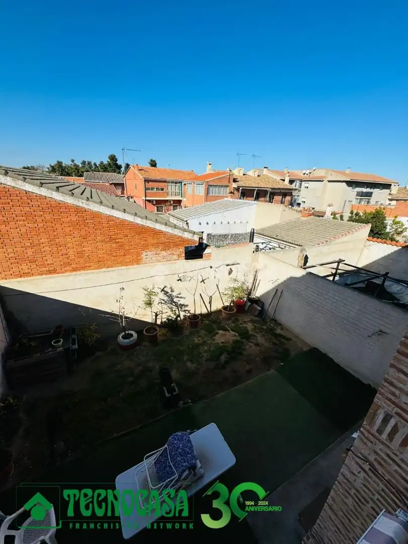 Vista exterior de Casa adosada en venda en Burguillos de Toledo