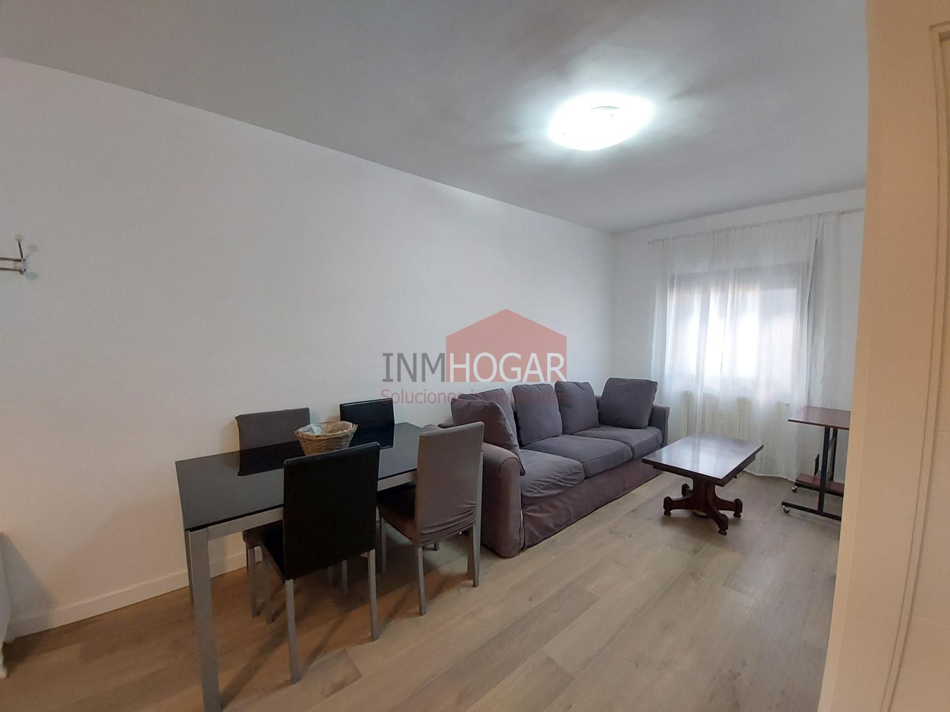 Sala d'estar de Pis de lloguer en Ávila Capital amb Calefacció i Terrassa
