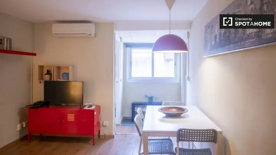 Flat with terrace to rent in L'Eixample, imagen 6