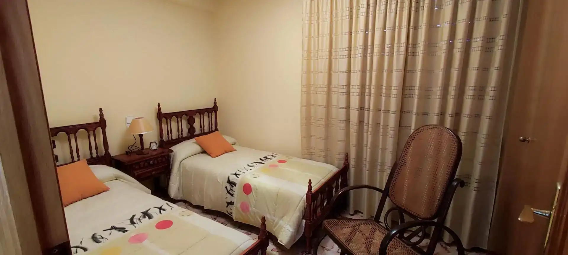 Habitación de Piso en venta en Ribesalbes con Amueblado, Horno y Lavadora