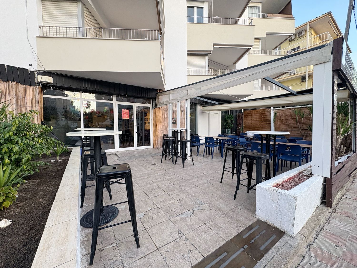 Terrassa de Local de lloguer en Cambrils amb Aire condicionat