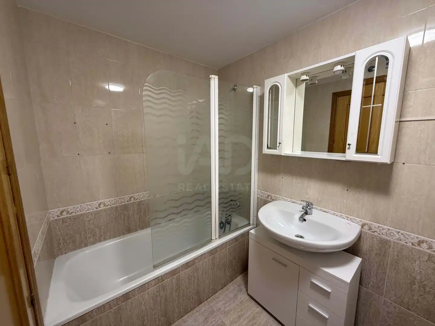 Bathroom of Flat for sale in Villaquilambre  with Heating and Terrace
