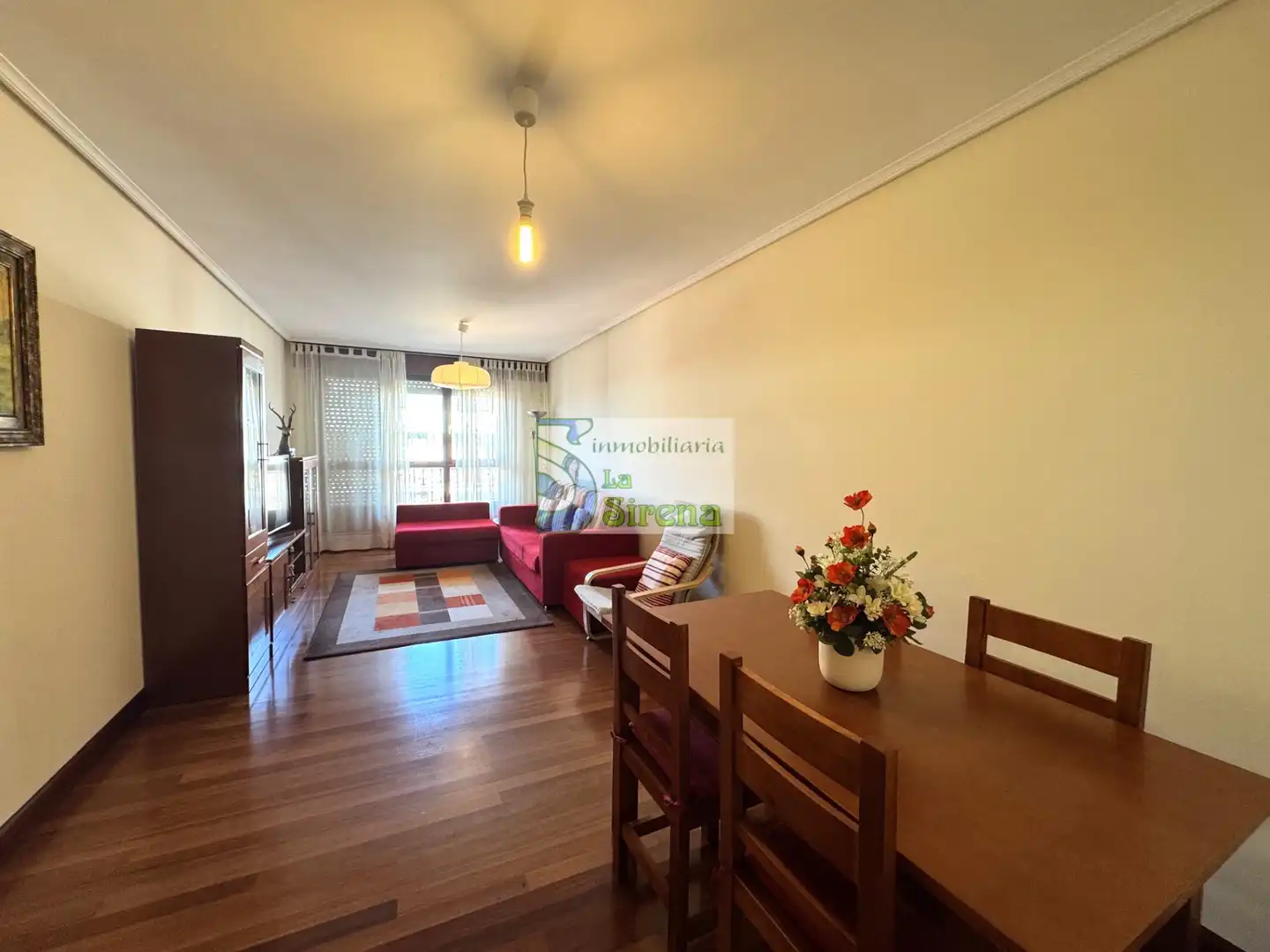Sala de estar de Piso en venta en Castro-Urdiales con Calefacción, Terraza y Trastero