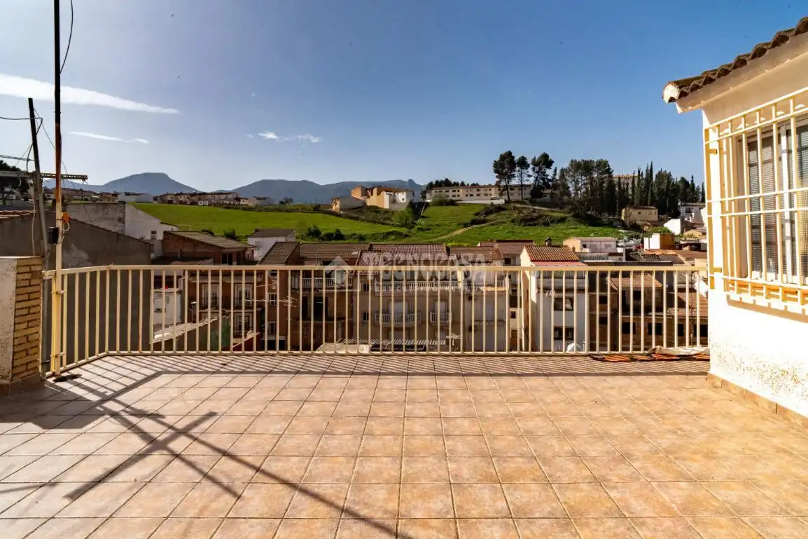 Terraza de Casa adosada en venta en Iznalloz con Aire acondicionado
