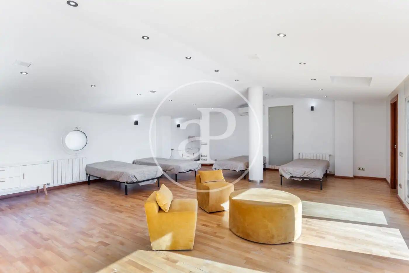Habitación de Casa o chalet en venta en Torrent con Aire acondicionado, Calefacción y Jardín privado