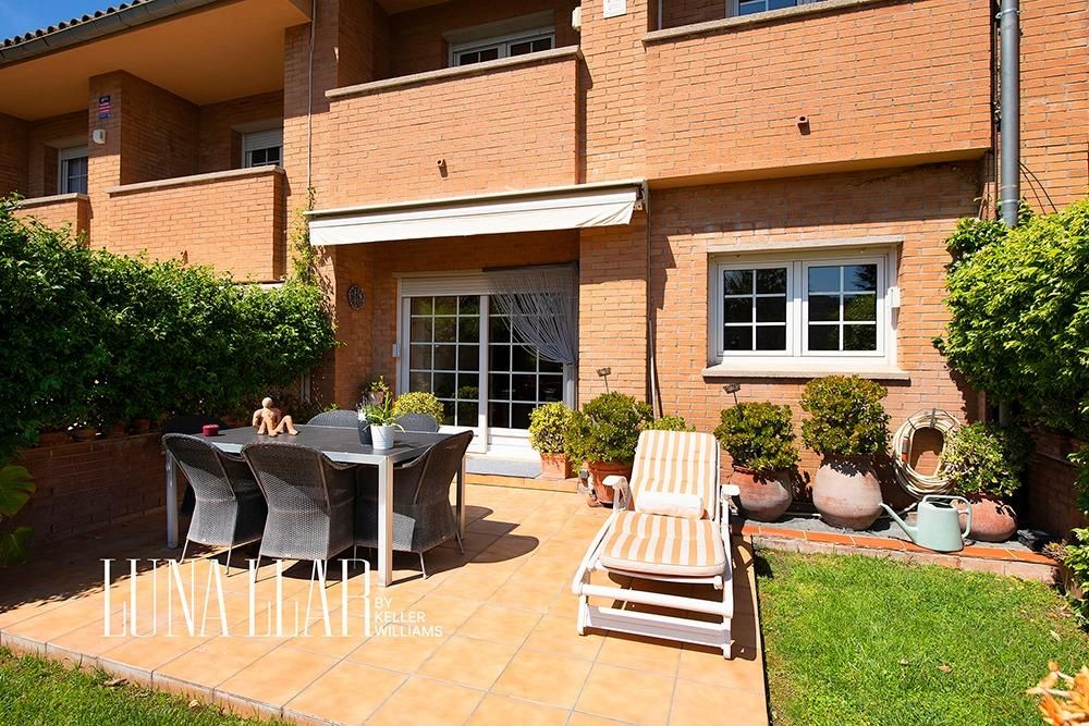 Garden of House or chalet for sale in Sant Just Desvern  with Air Conditioner, Heating and Private garden