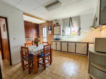 Piso con balcón en venta en Pasaje MONTSERRAT 2