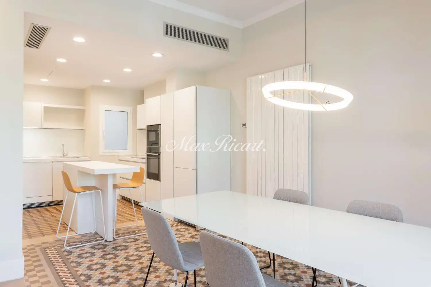 Dining room of Flat for rent in Barcelona  with Air Conditioner, Heating and Storage room