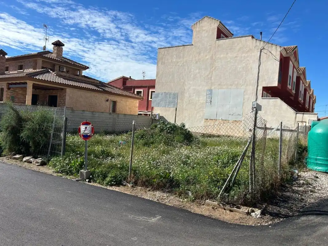 Terreno residencial en venta en C. de los Campirulos, imagen 3