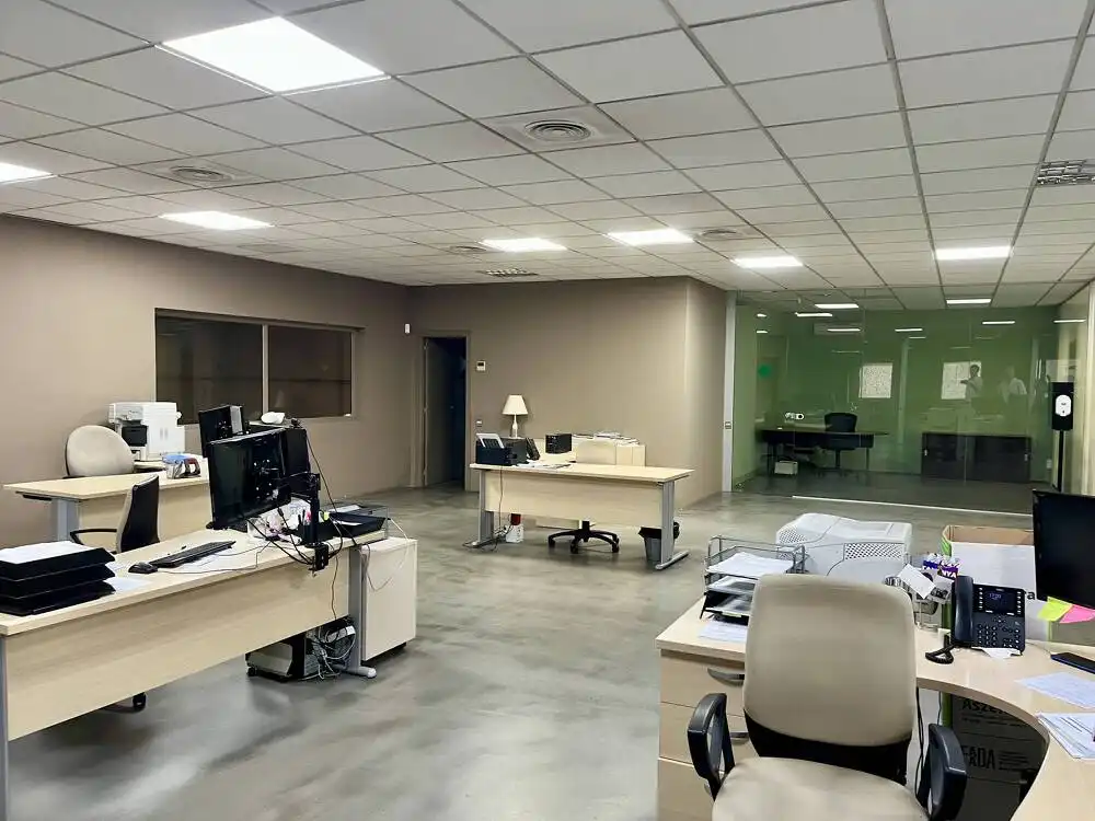 Fabrikhallen zur Miete in Barberà del Vallès