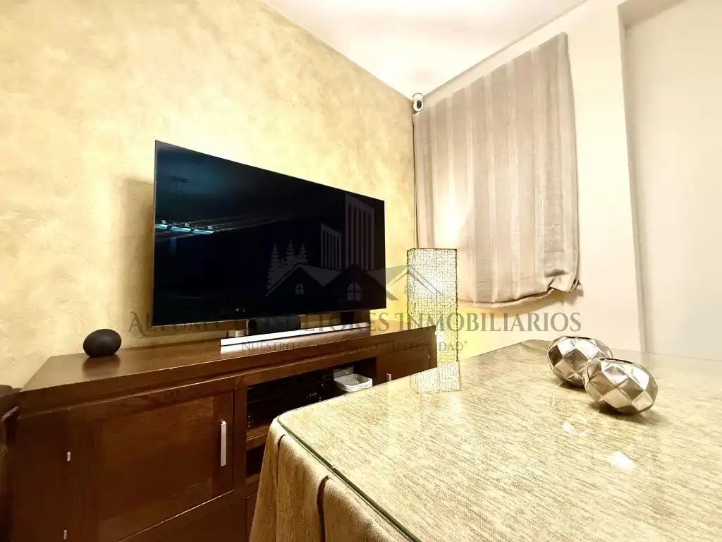 Living room of Flat for sale in Sevilla