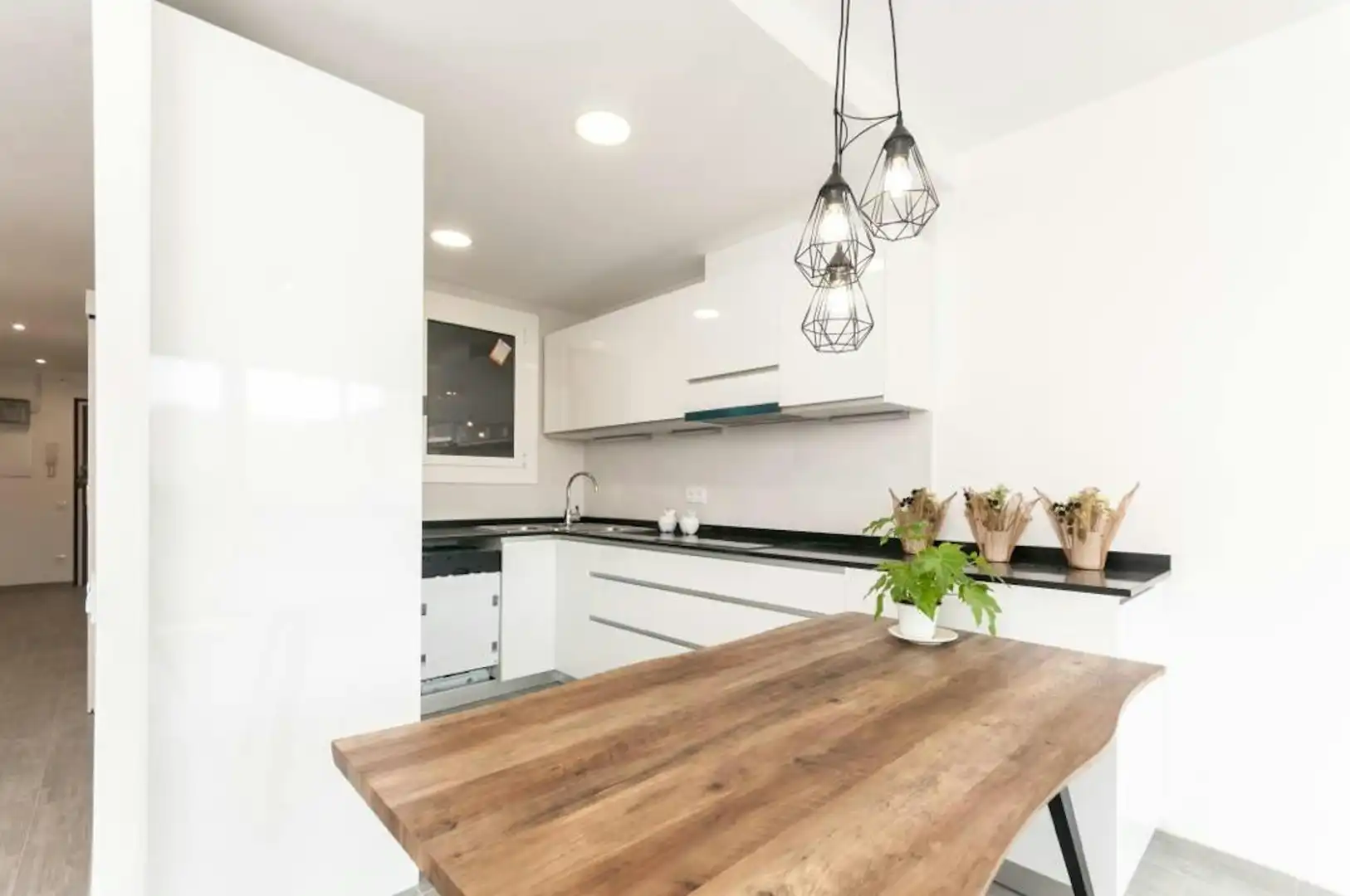 Kitchen of Flat for share in Barcelona  with Heating, Furnished and Washing machine