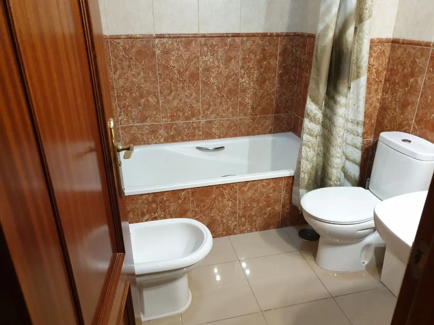 Baño de Piso en venta en Arona con Terraza