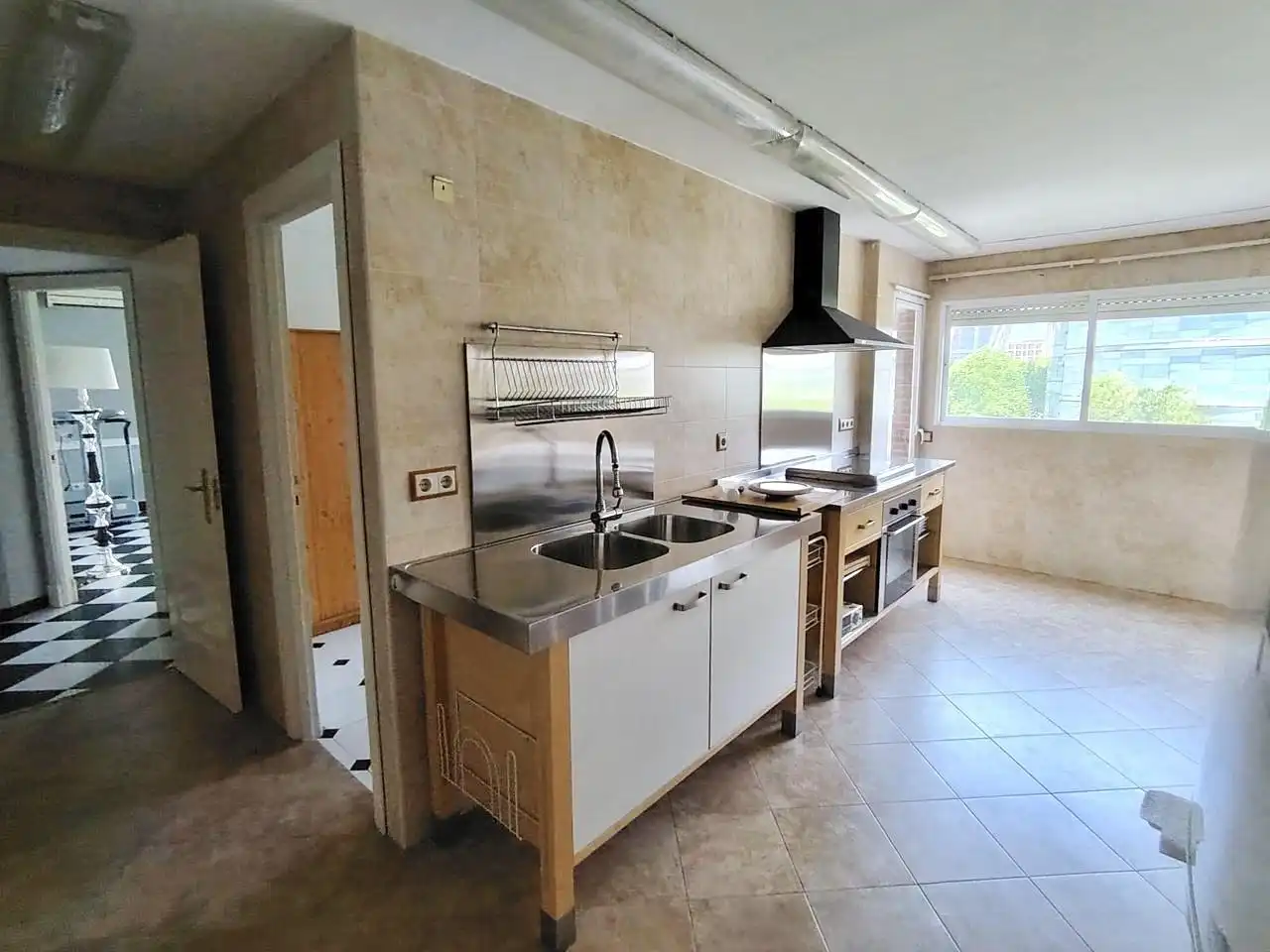 Kitchen of Flat for sale in Madrid  with Air Conditioner, Heating and Parquet flooring