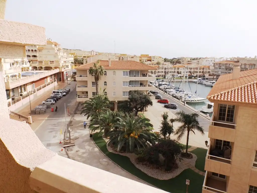 Apartamento con piscina en venta en Calle Galeón, imagen 4