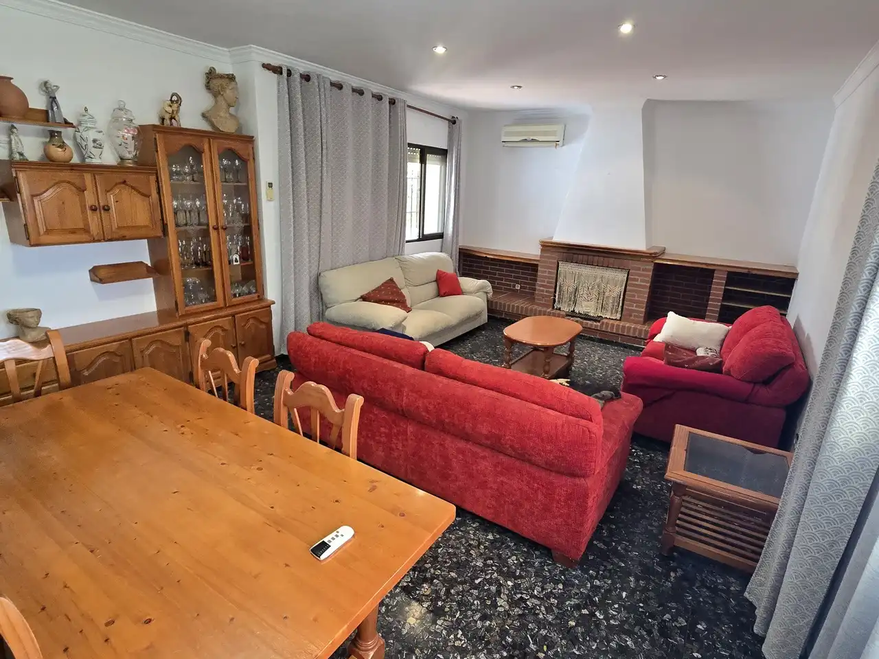 Sala de estar de Casa o chalet en venta en Periana con Aire acondicionado, Terraza y Piscina