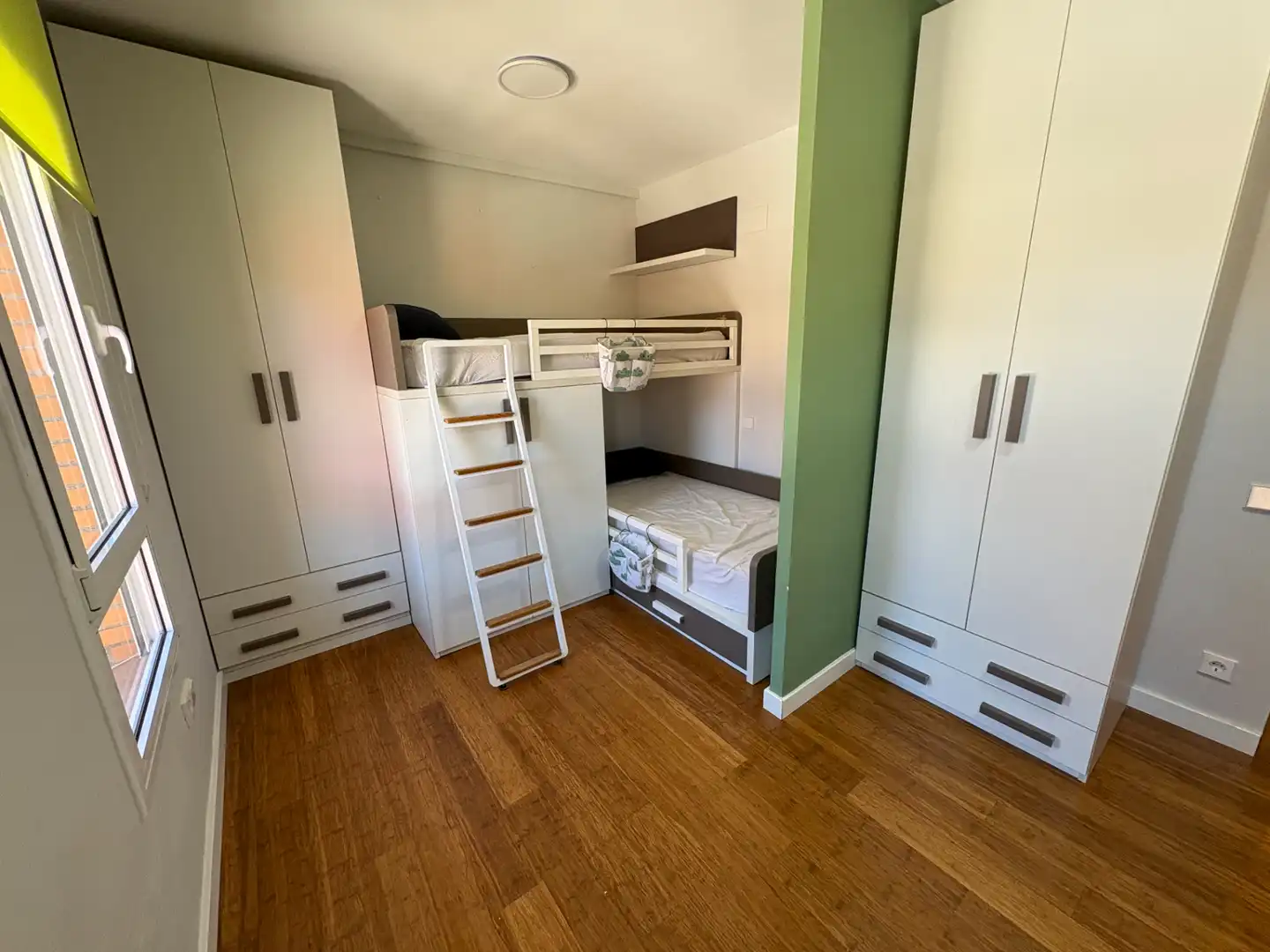 Schlafzimmer von Maisonette zum Verkauf in Vallgorguina mit Klimaanlage, Heizung und Parkett