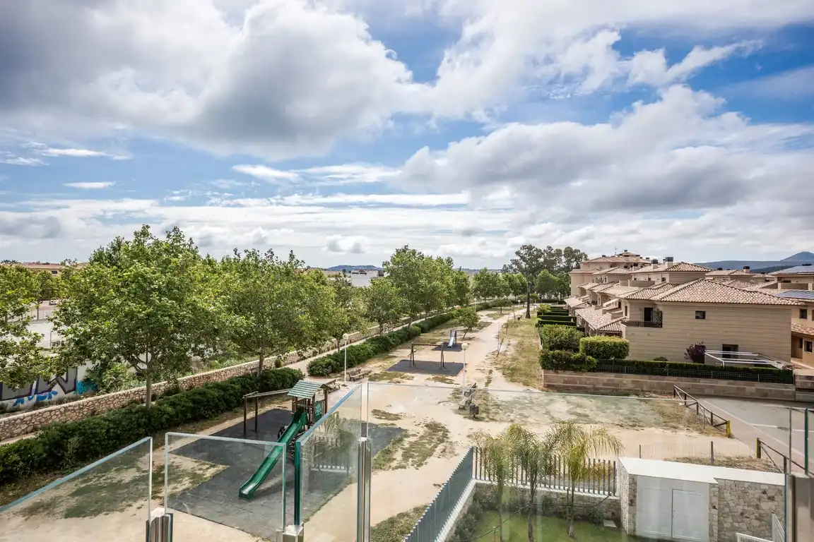 Terrasse von Wohnungen zur Miete in Jávea / Xàbia mit Klimaanlage, Privatgarten und Schwimmbad