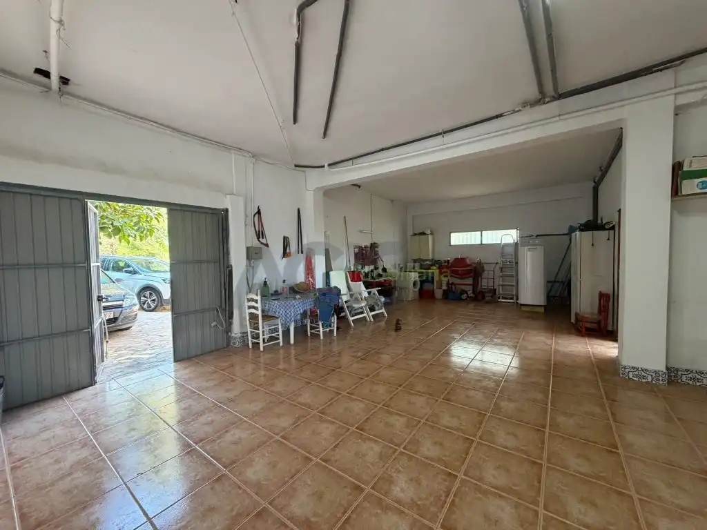 Casa o xalet en venda en Alberic amb Jardí privat, Terrassa i Piscina