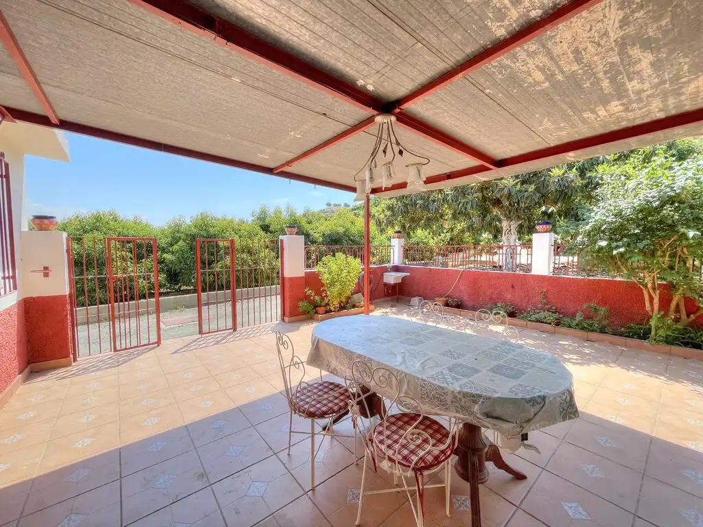 Terrassa de Finca rústica en venda en Benamocarra amb Jardí privat, Moblat i Forn