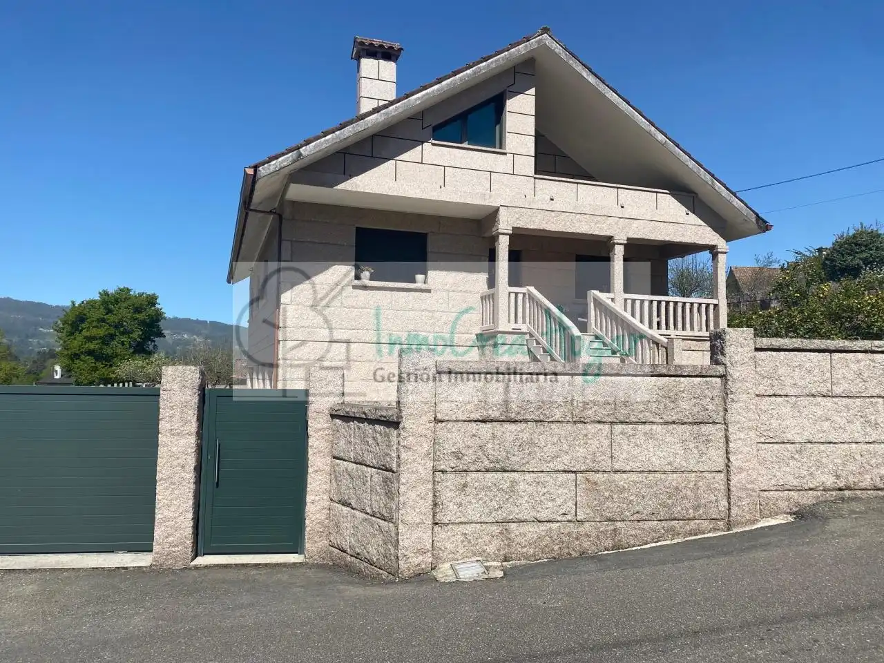 Vista exterior de Casa o chalet en venta en O Porriño   con Calefacción, Jardín privado y Terraza