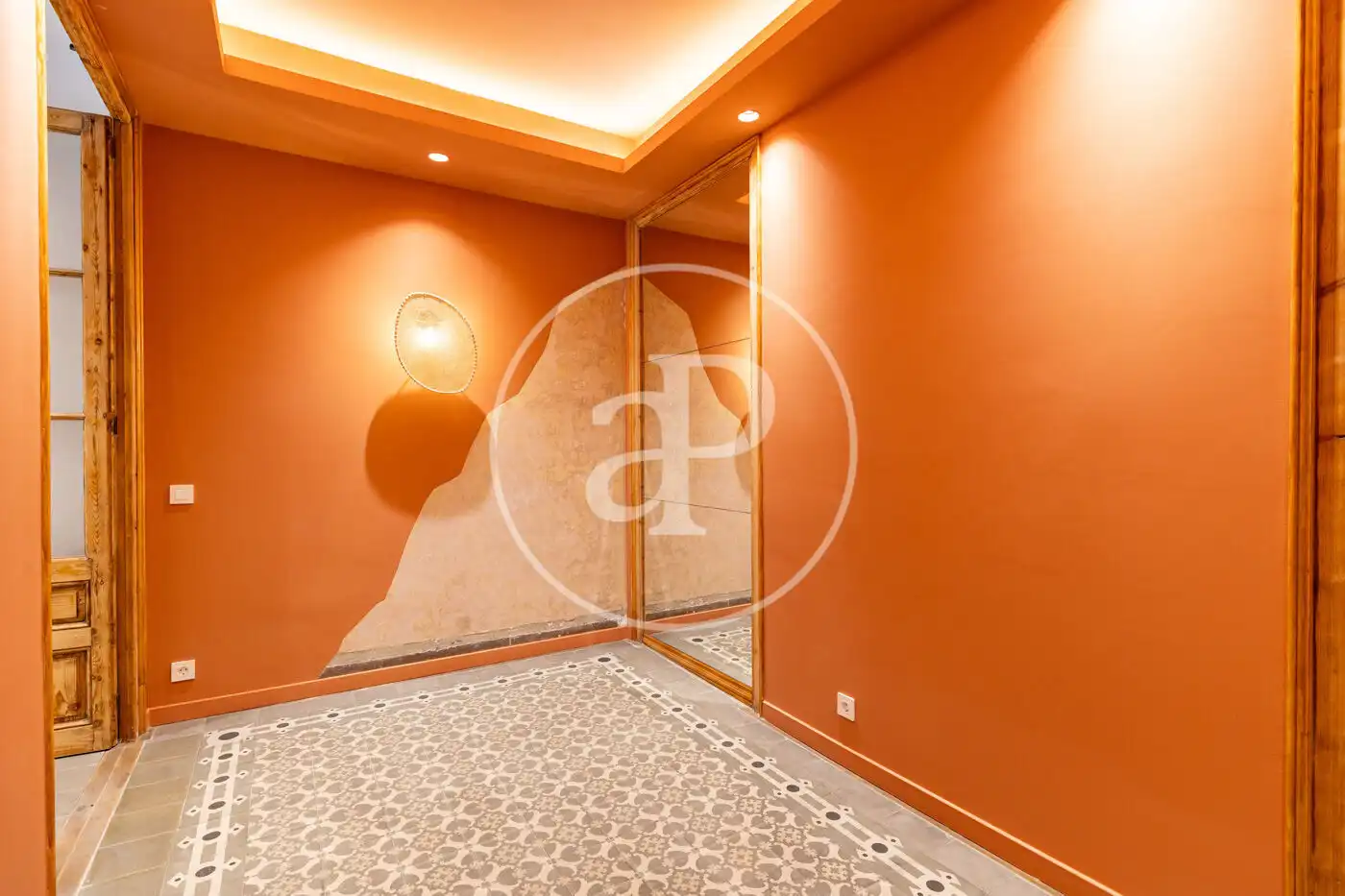 Wohnung zum Verkauf in Barcelona mit Klimaanlage, Heizung und Terrasse
