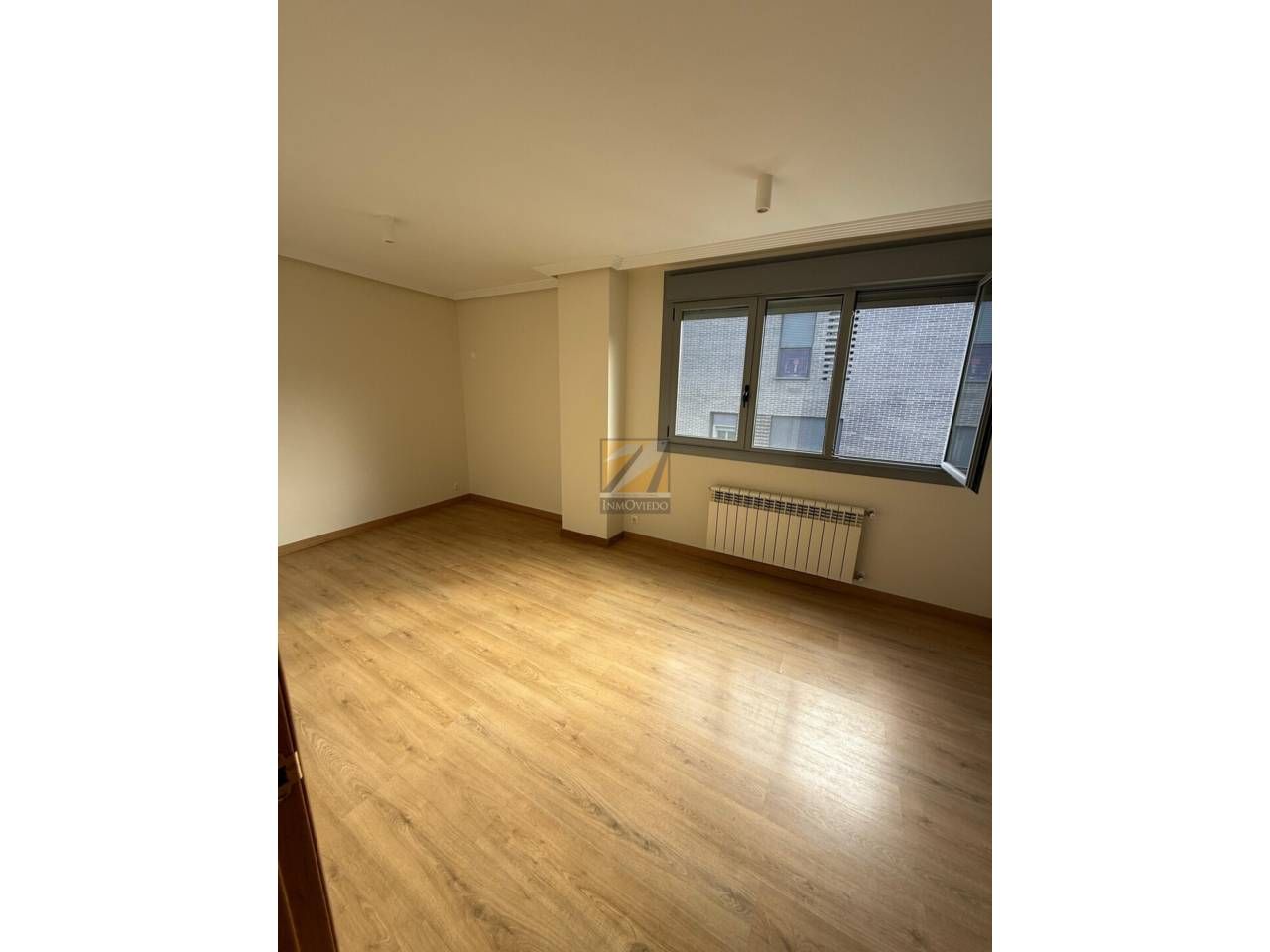 Bedroom of Flat to rent in Oviedo   with Heating, Parquet flooring and Terrace