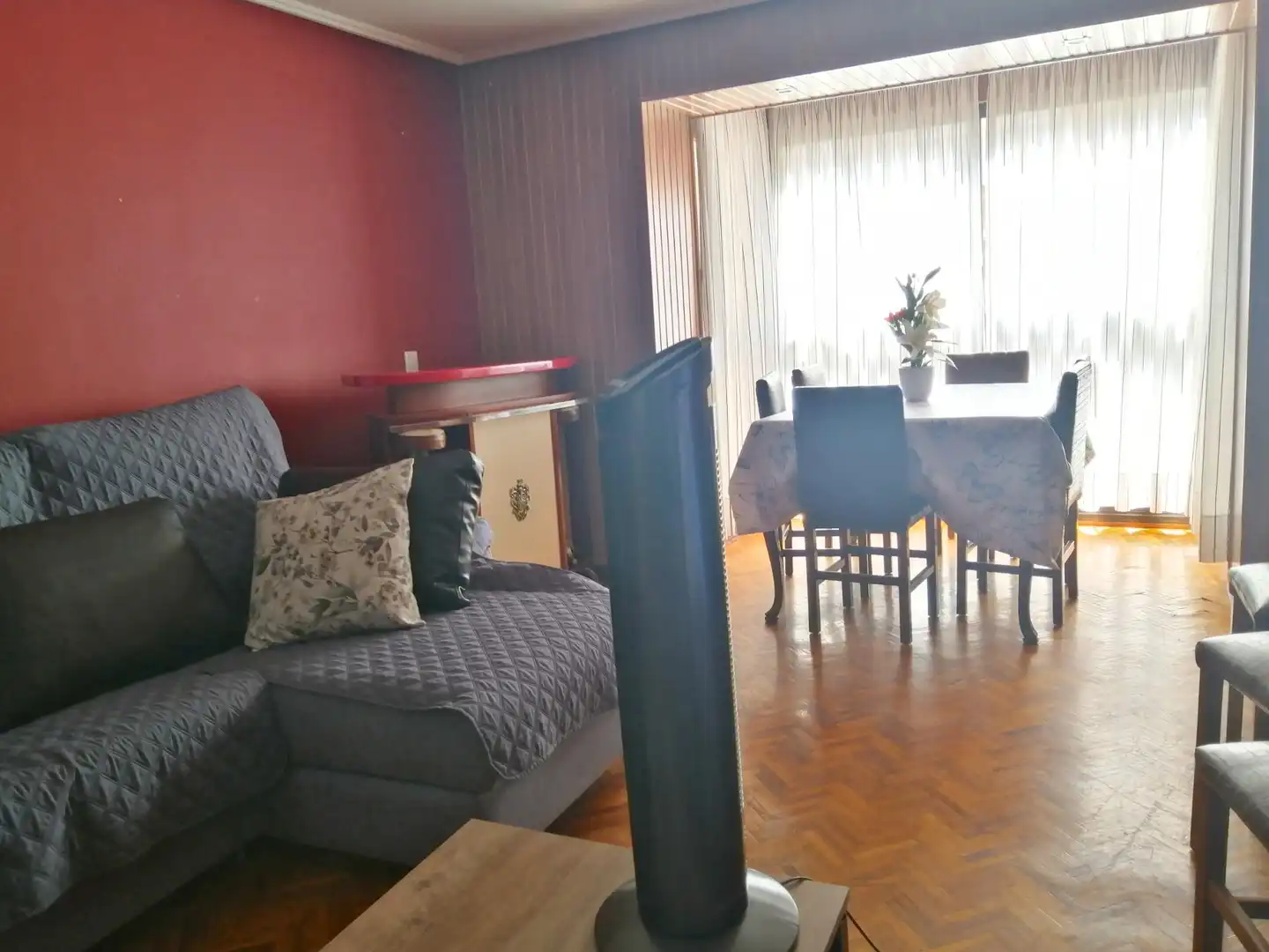 Living room of Flat for sale in Ourense Capital   with Parquet flooring, Terrace and Storage room