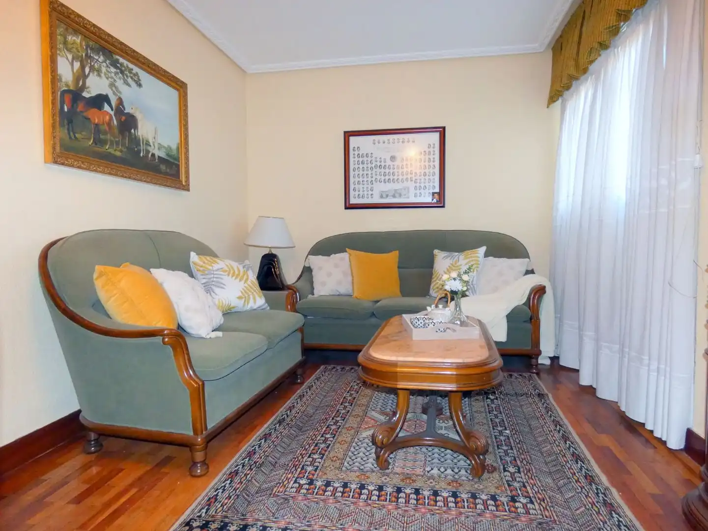 Flat for sale in Karmelo Kalea, Santutxu - Basarrate