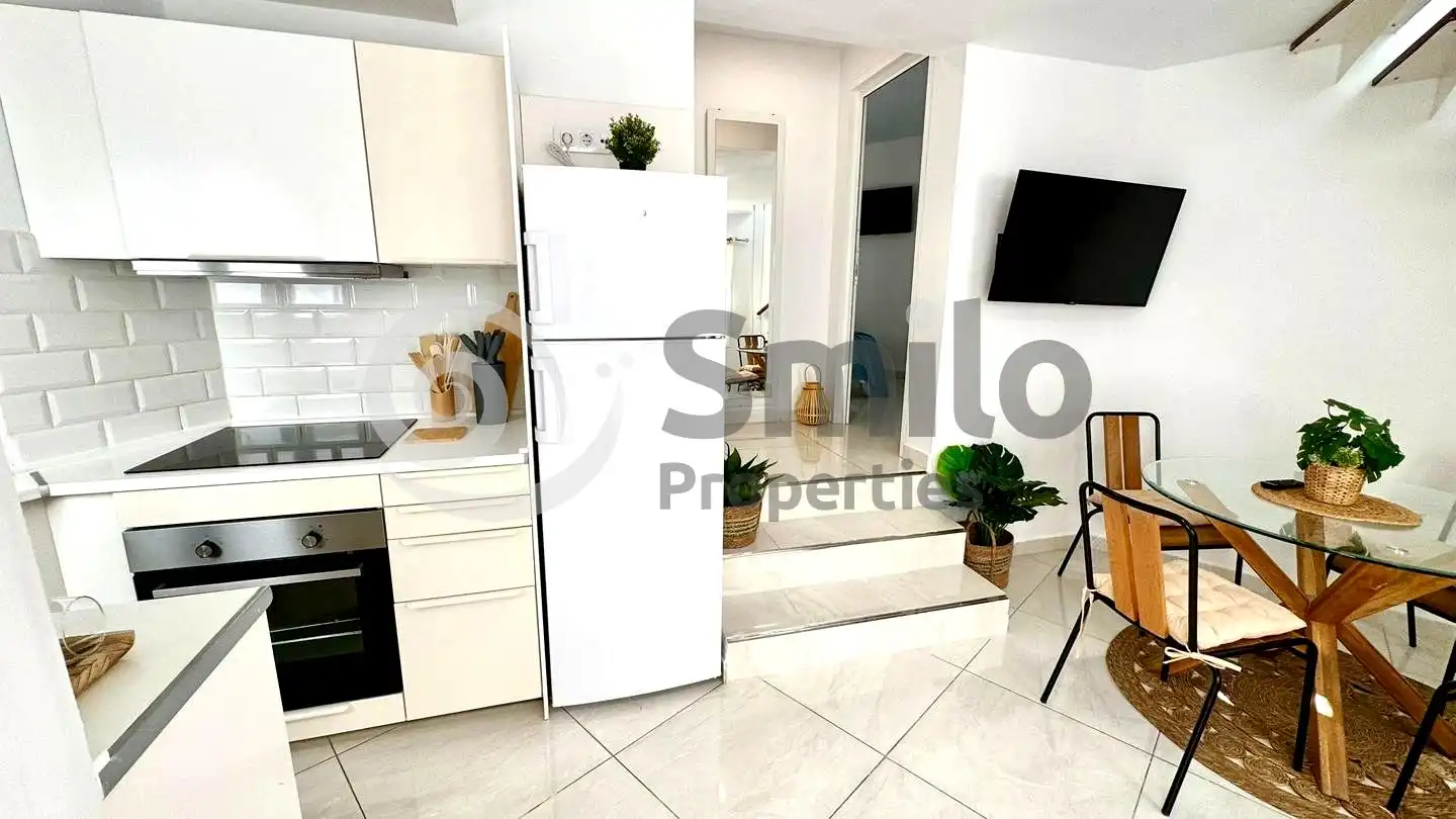 Bungalow with pool for sale in Arquitecto Gómez Cuesta 3, imagen 4