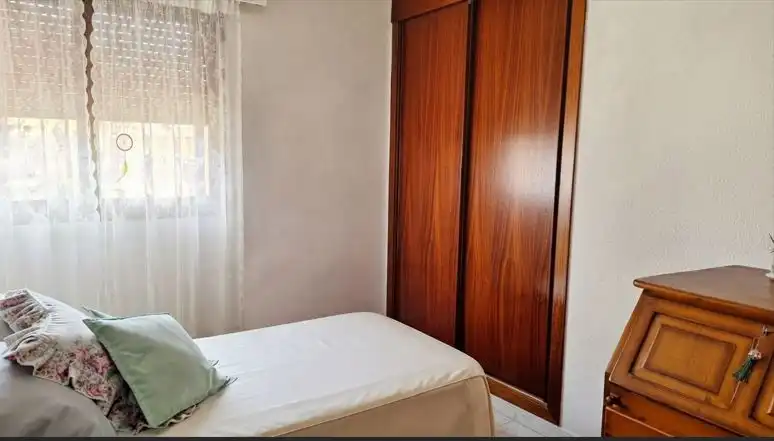 Flat with terrace for sale in Ciudad Lineal, imagen 8