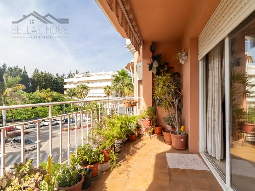 Flat with lift for sale in Avenida España