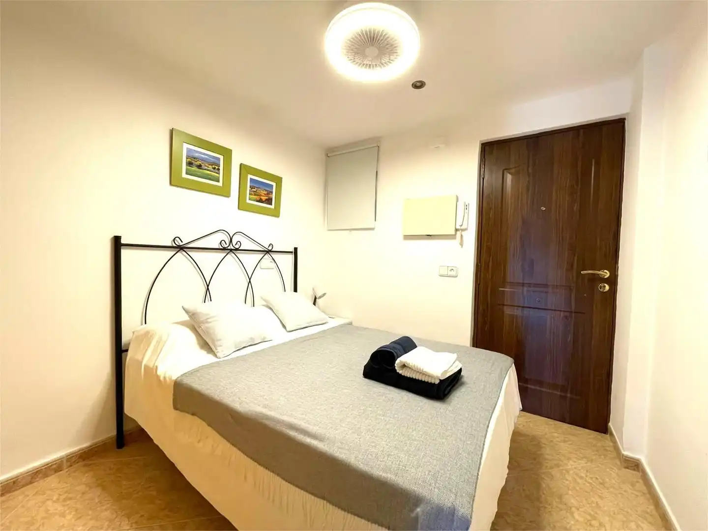 Habitación de Apartamento de alquiler en El Rompido con Aire acondicionado y Amueblado