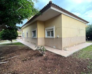 Vista exterior de Casa o xalet en venda en Alicante / Alacant amb Aire condicionat, Calefacció i Jardí privat