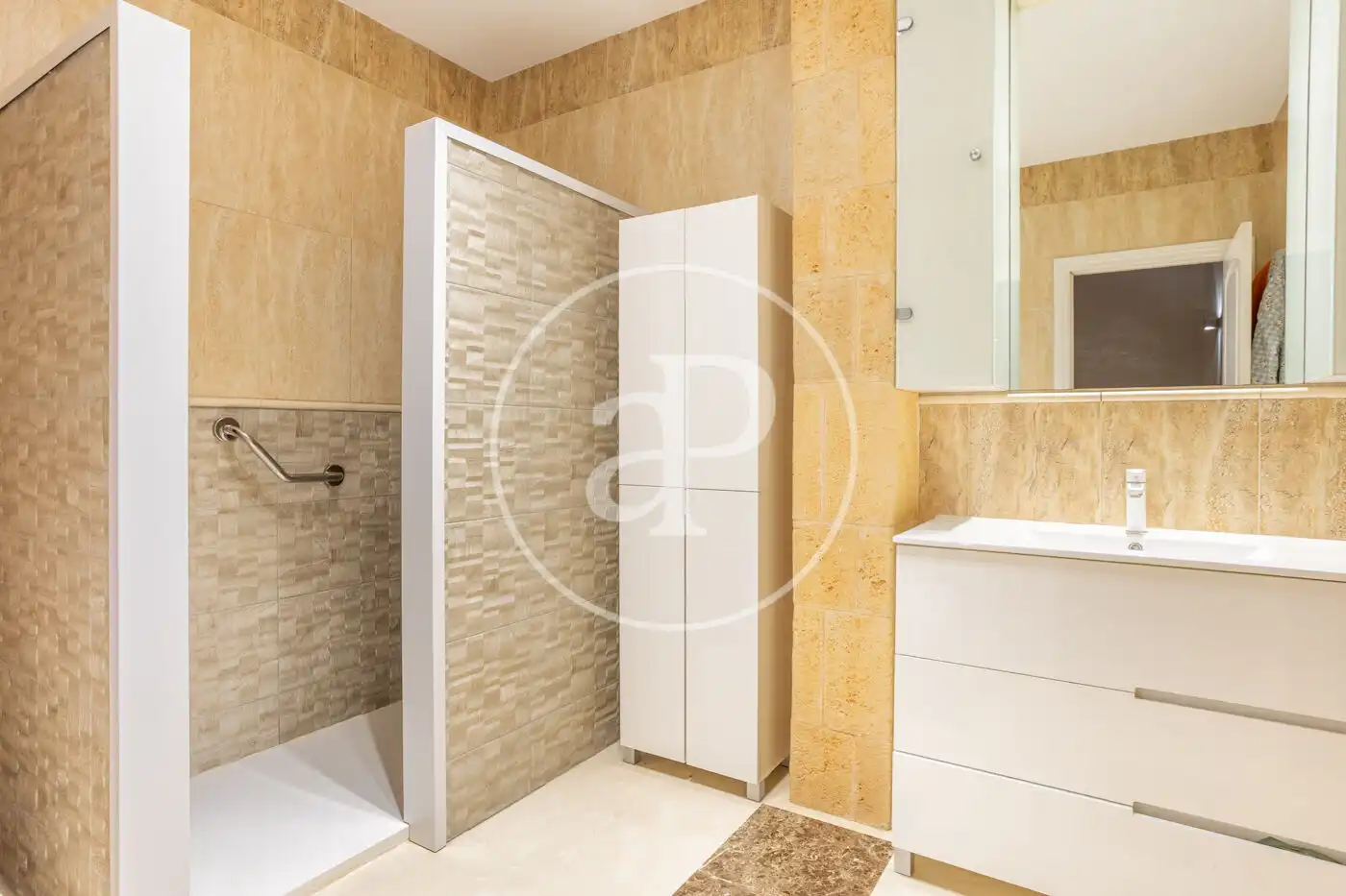 Bathroom of Detached homes for sale in Valencia  with Air Conditioner, Heating and Terrace